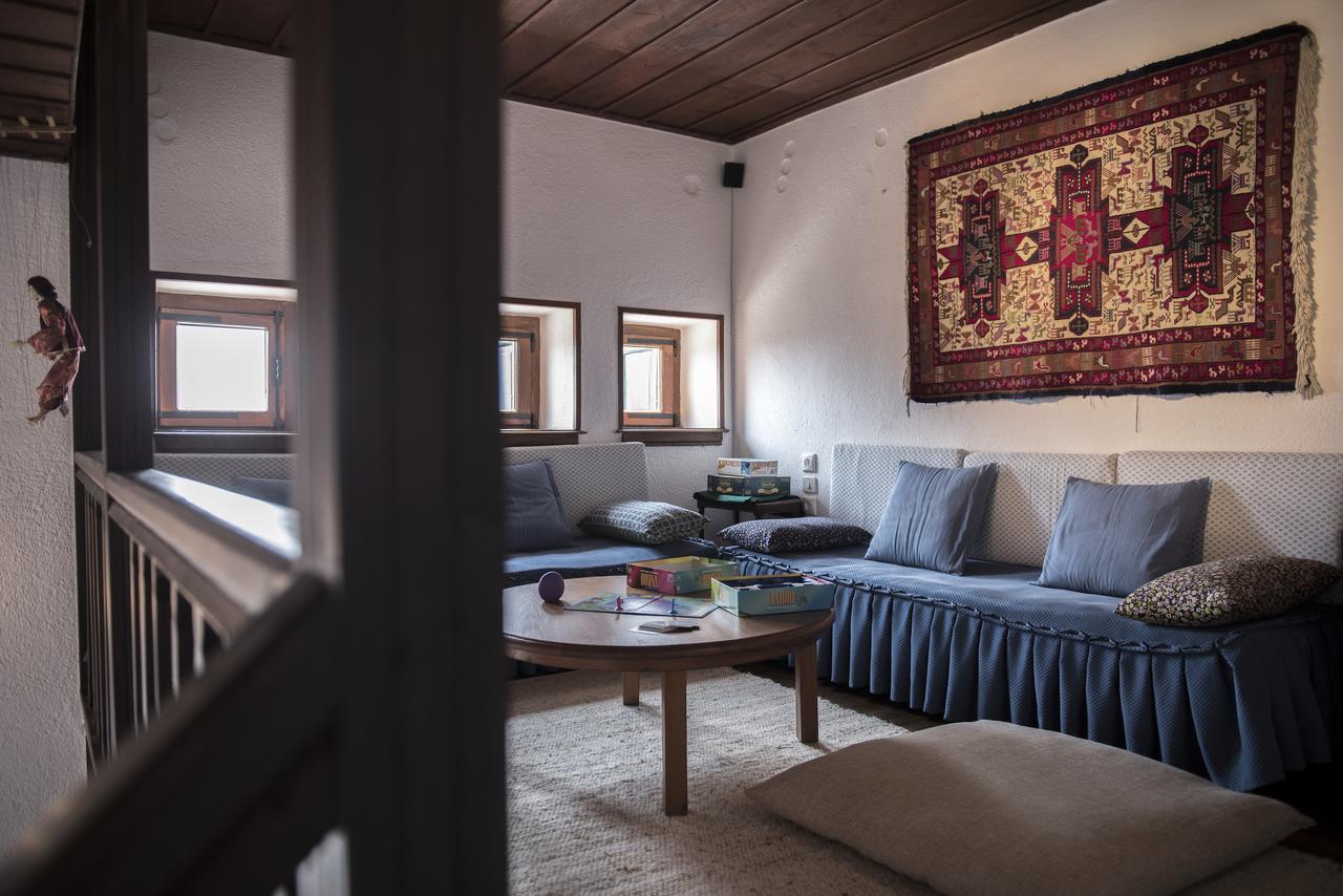 Arxontiko Mytilineou - Skretaion Bed & Breakfast Neochori  Exterior foto